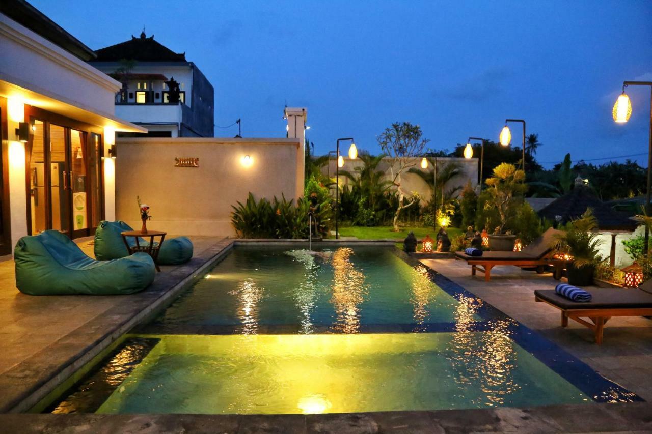 Villa Kubuku Kuta  Exterior photo