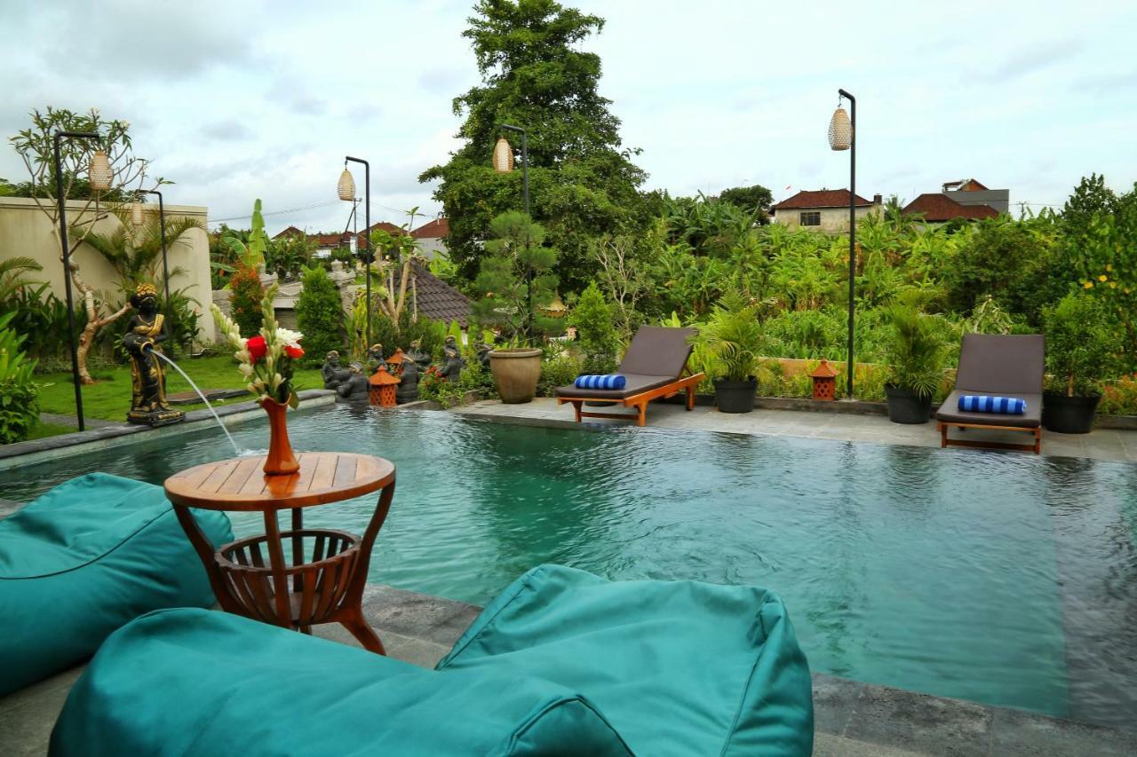 Villa Kubuku Kuta  Exterior photo